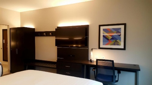 Holiday Inn Express - North Augusta image 5